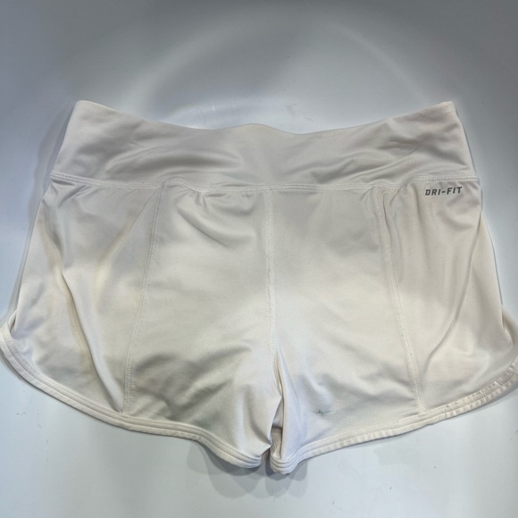 Nike White Tennis Shorts Small Women’s - Picture 5 of 9